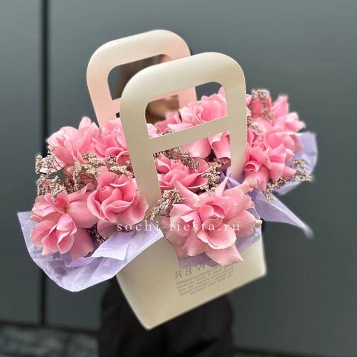 Сумочка розовых роз "Плинки" в Братске