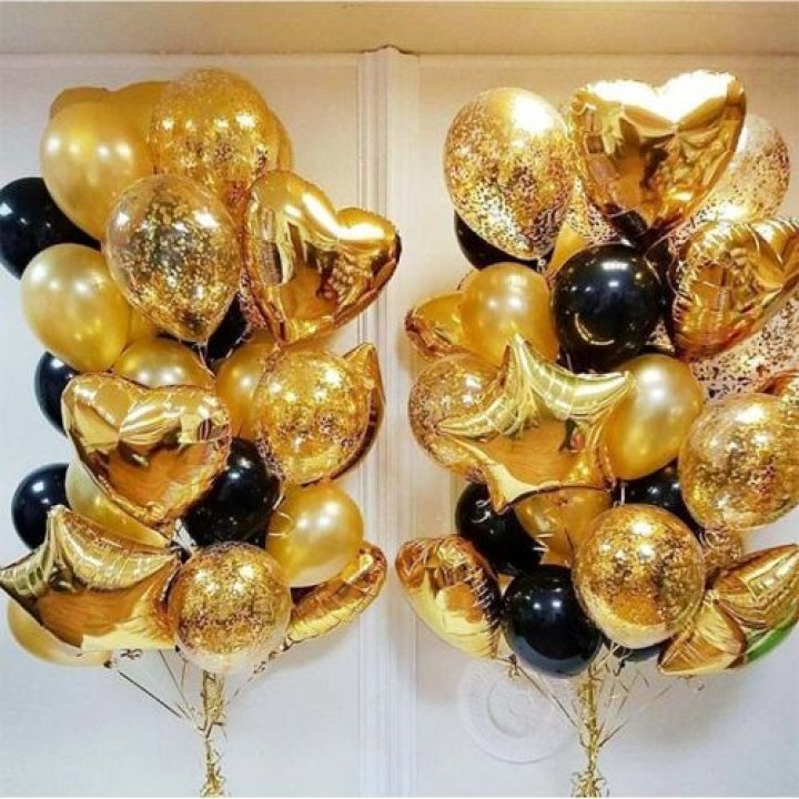 Фонтан шаров "Чёрное золото" в Братске