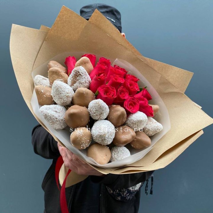 Розы и клубника в шоколаде Мерси в Братске