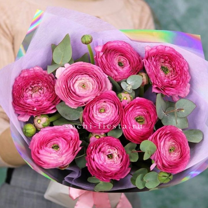 Ранункулюсы с эвкалиптом №2 в Братске