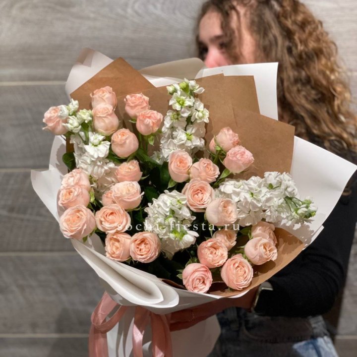 Букет бомбасти и маттиола в Братске