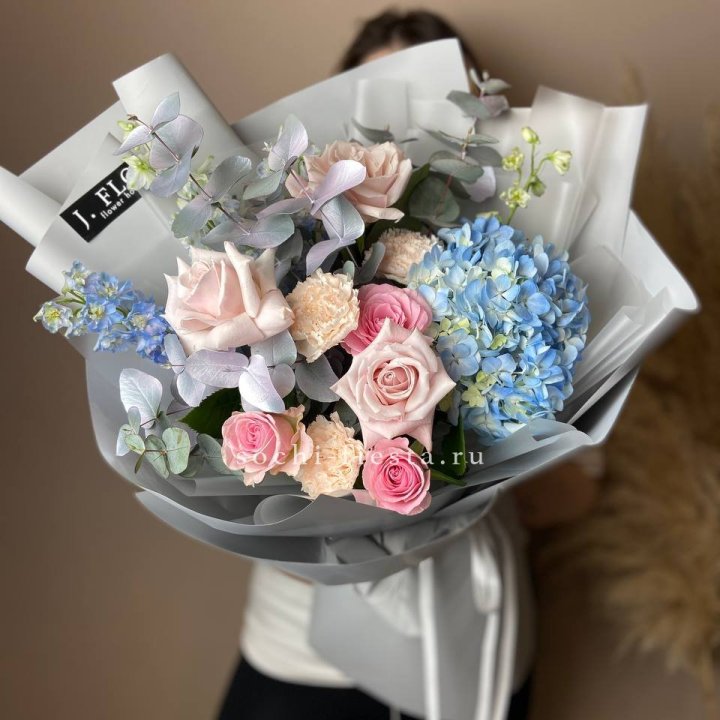 Букет с гортензией № 4 в Братске