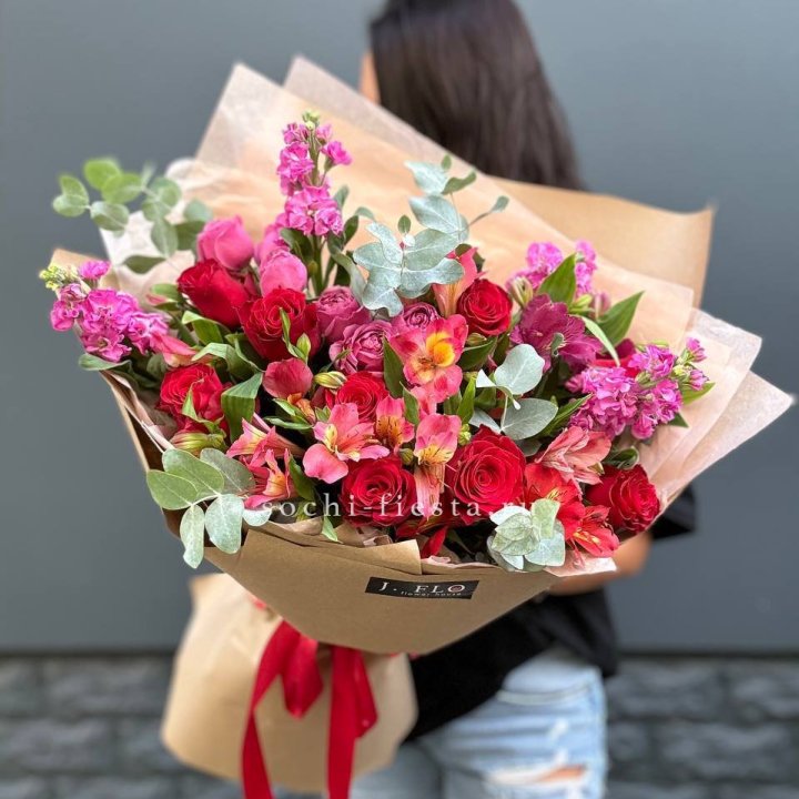 Дизайнерский букет №3 в Братске