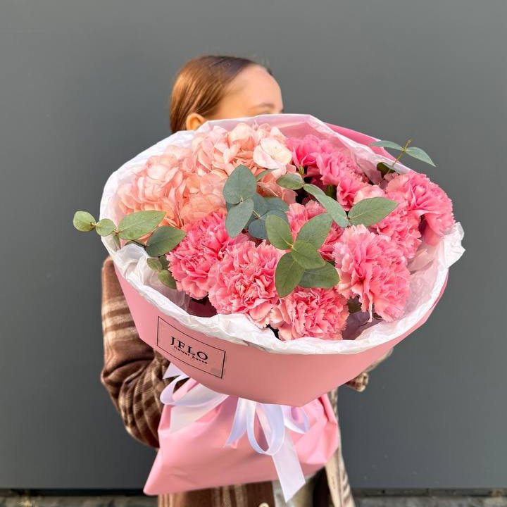 Дуо диантусы и гортензия в Братске