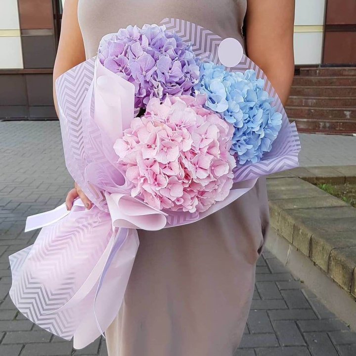 Букет гортензий "Пуф" в Братске