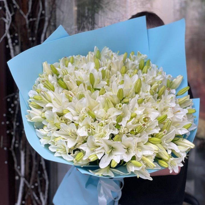 51 лилия в оформлении в Братске