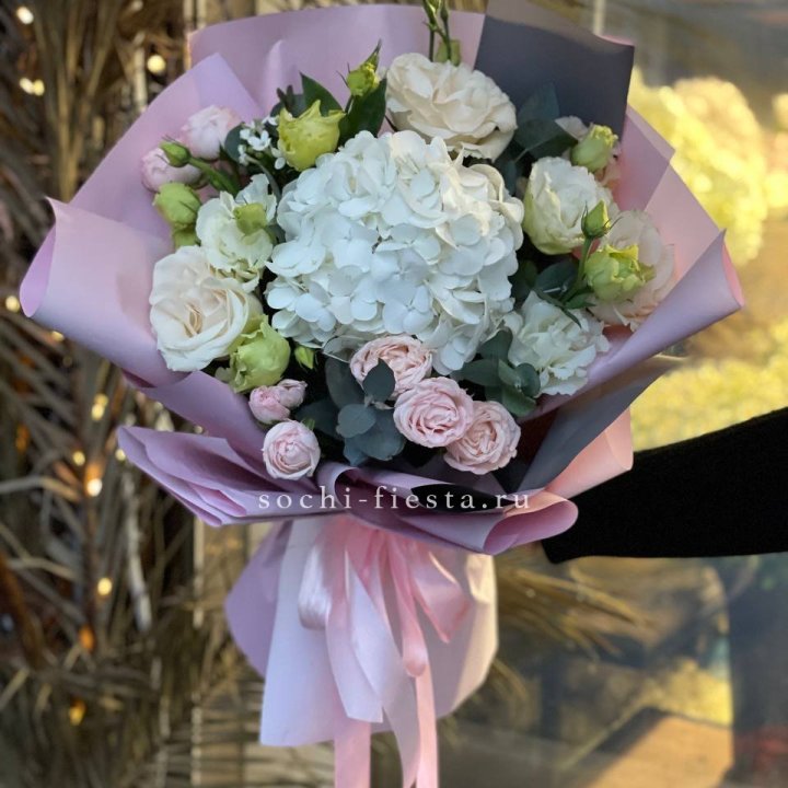 Букет с гортензией №3 в Братске