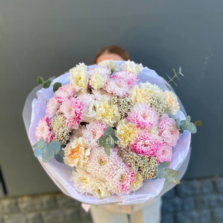 Букет из стойких цветов  в Братске