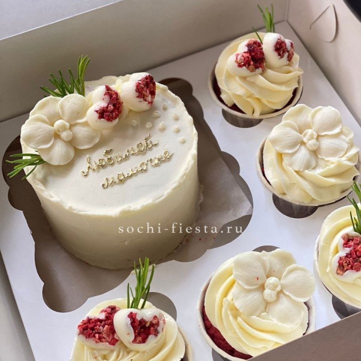 Капкейки и бенто-торт "Мамочке" в Братске