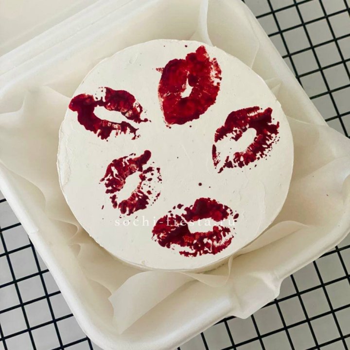 Бенто-торт "Поцелуй" в Братске