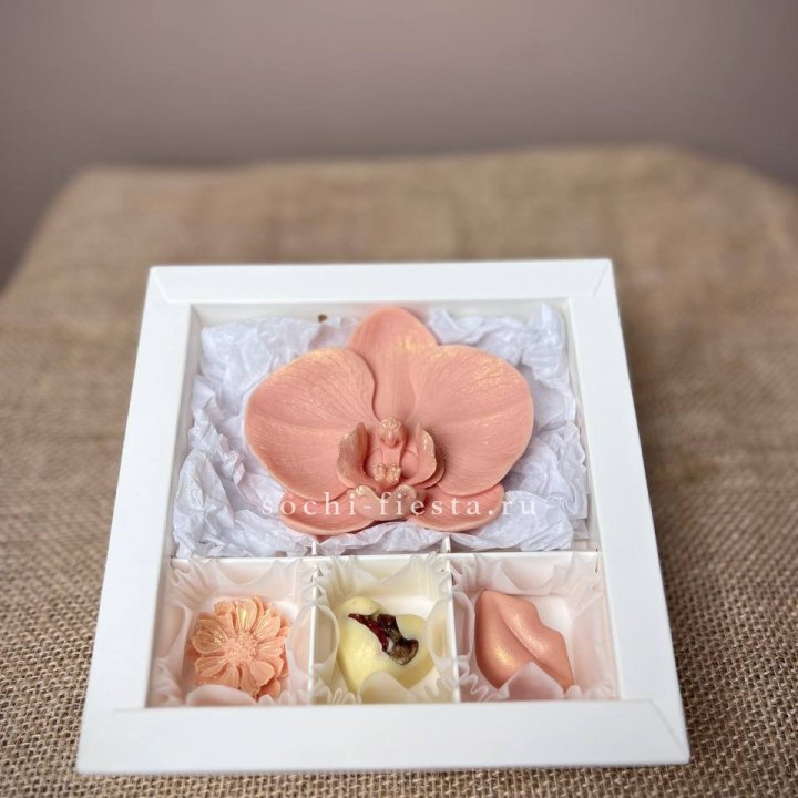 Конфеты из шоколада с Орхидеей в Братске