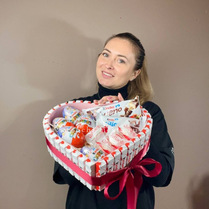 Подарочный набор сердце с Киндерами в Братске