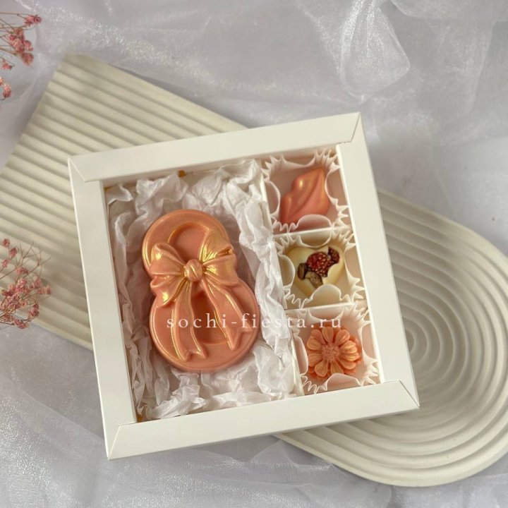 Конфеты из шоколада 8 Марта в Братске
