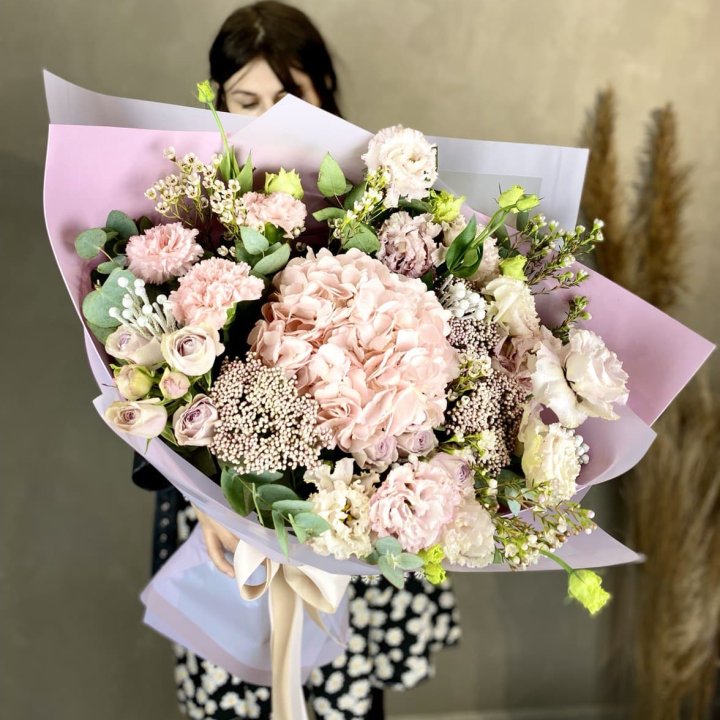 Дизайнерский букет "Трели кримс" в Братске