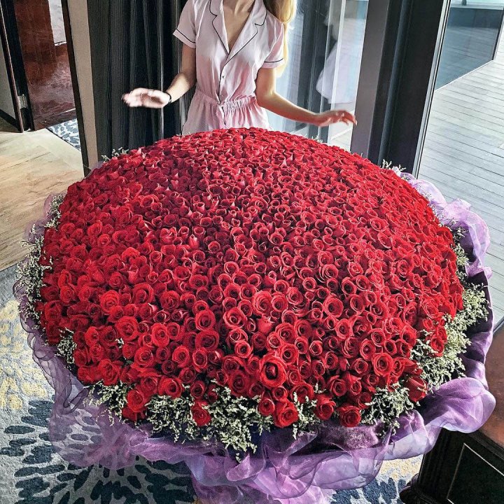 1001 роза в Братске