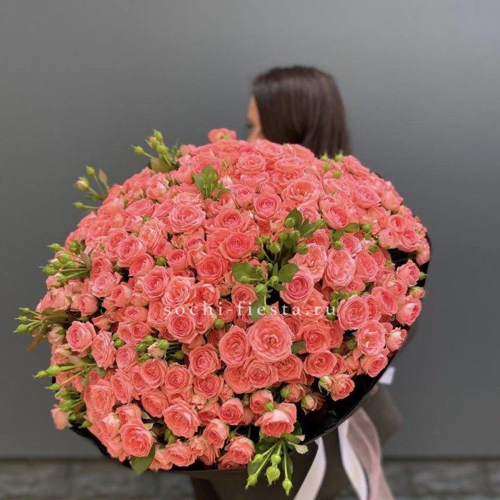 101 кустовая роза Барбадос в Братске