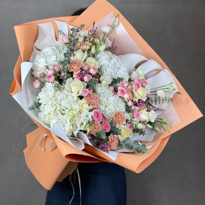 Макси-букет кремовый в Братске