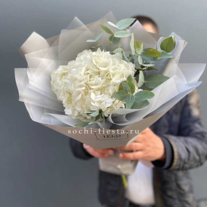 Букет  из белой гортензии в Братске