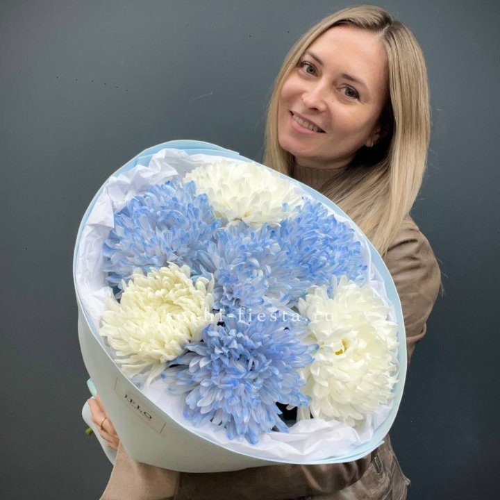 Букет из 7 хризантем  в Братске