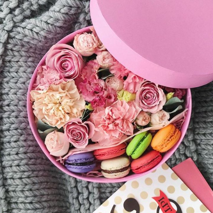 Цветочный бокс пинк в Братске