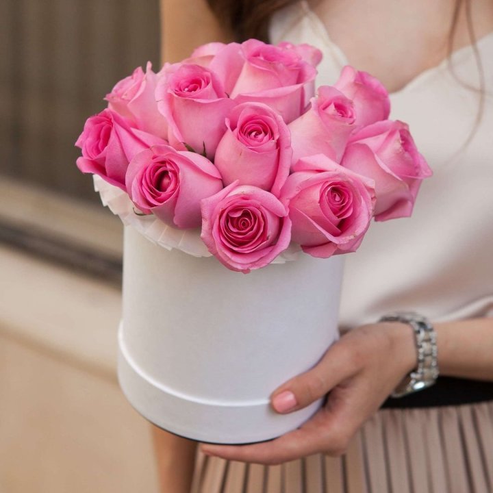 15 роз в боксе Кэтрин в Братске