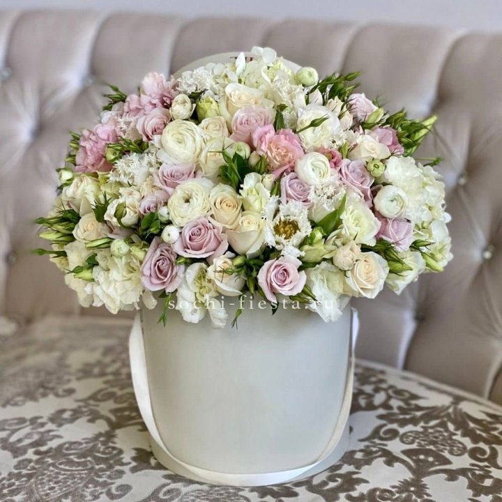 Цветочный бокс "Ловинг" в Братске