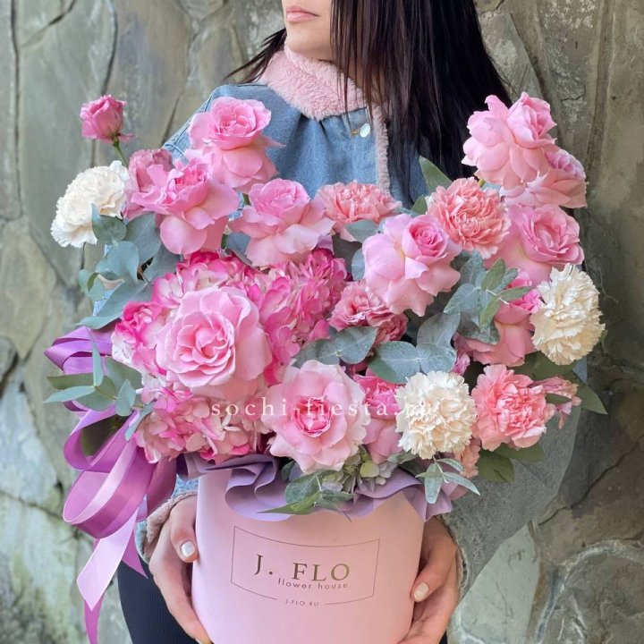 Цветочный бокс "Эсмиральда" в Братске