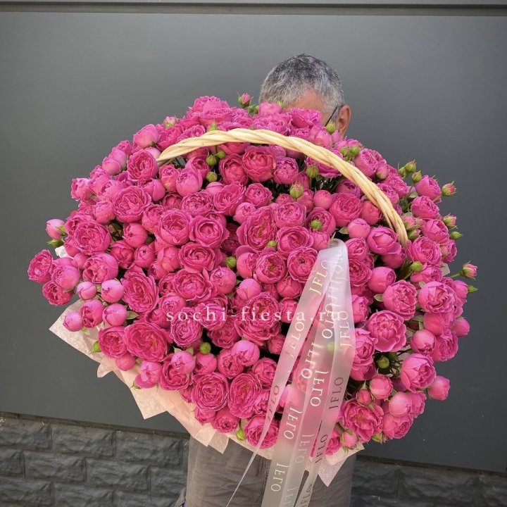 Корзина роз Мисти Баблс 151 в Братске