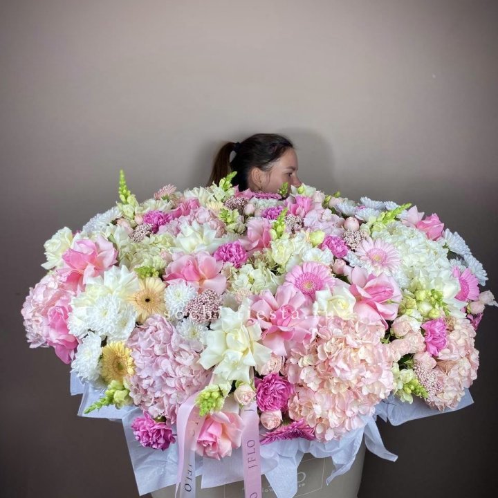 Корзина цветов «Рандеву» в Братске