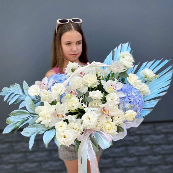 Цветочная корзина "Блю винч" в Братске