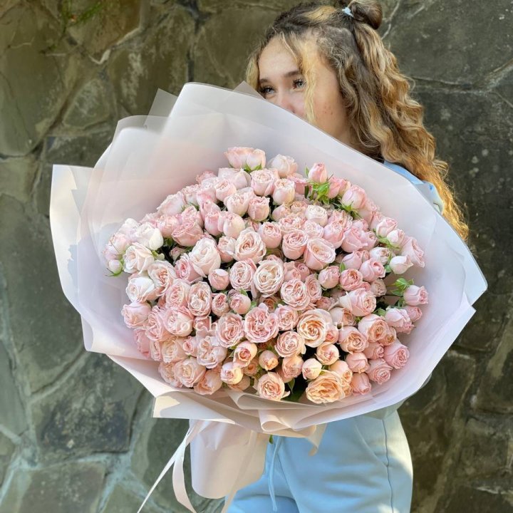 45 роза бомбастик Крем в Братске