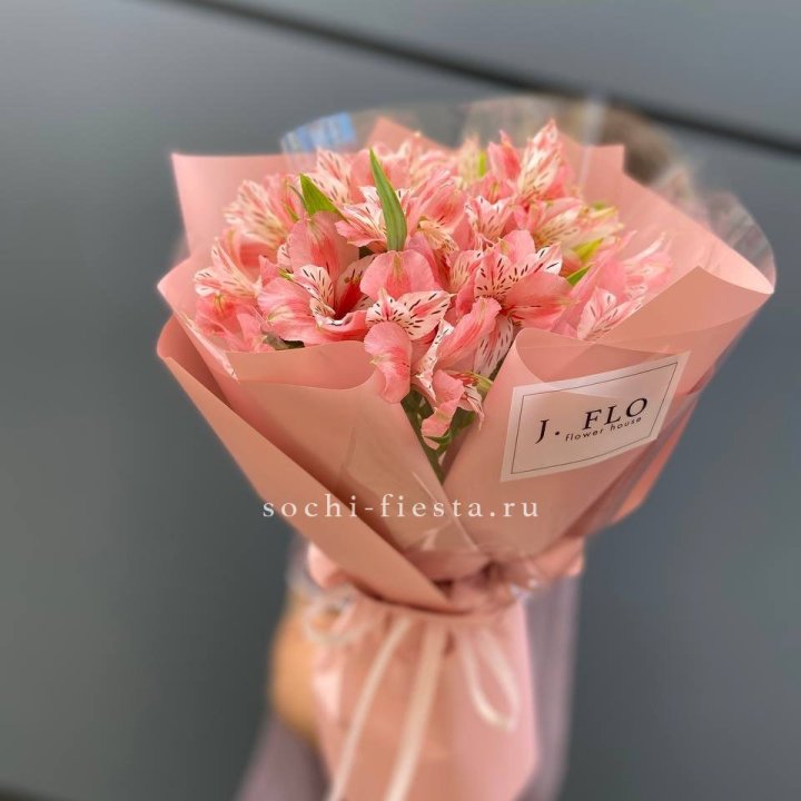 Букет альстромерий розовых в Братске