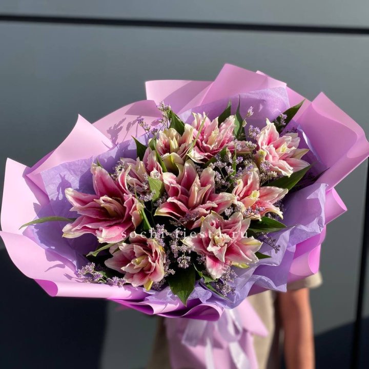 Букет пионовидных лилий №4 в Братске