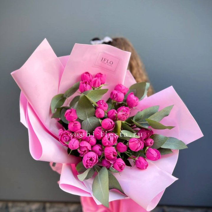 Пионовидные розы баблс в Братске