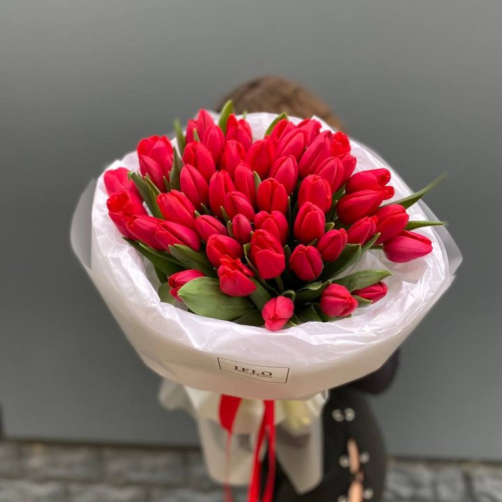 51 тюльпан "Любовь" в Братске