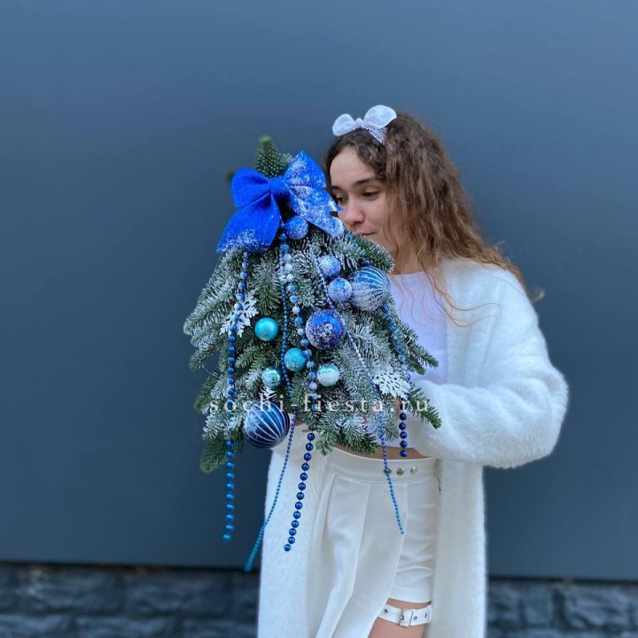 Новогодняя елочка "Блю" в Братске