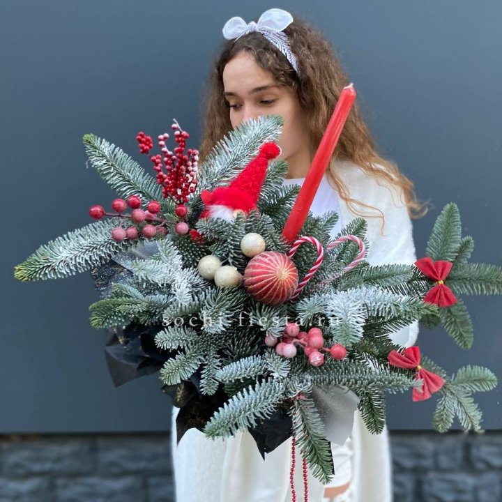 Композиция в бокале красная в Братске