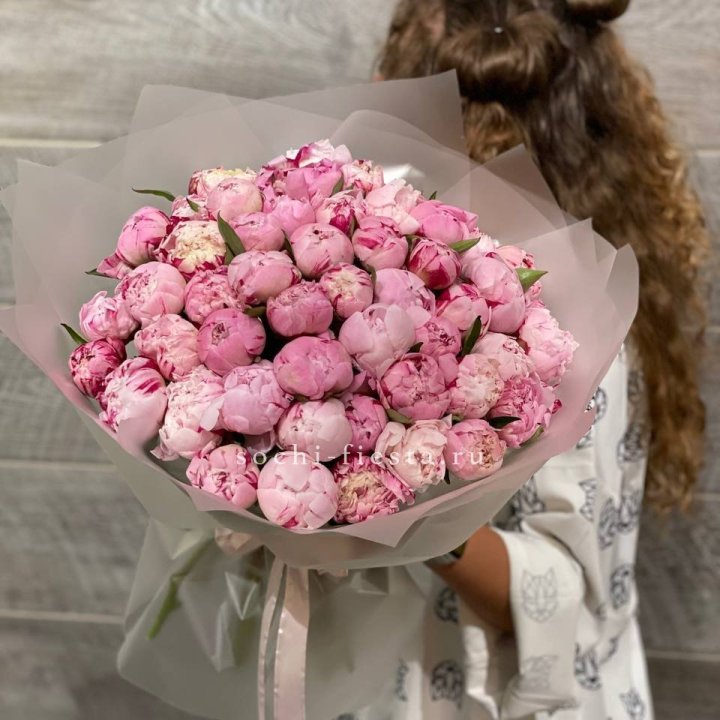 51 розовый пион в Братске