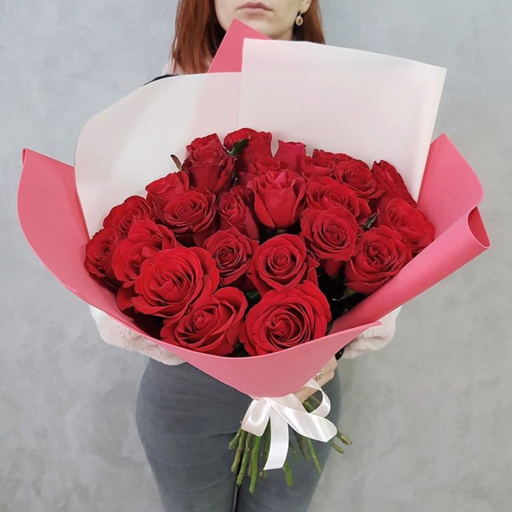 25 Красных роз рози вайт в Братске