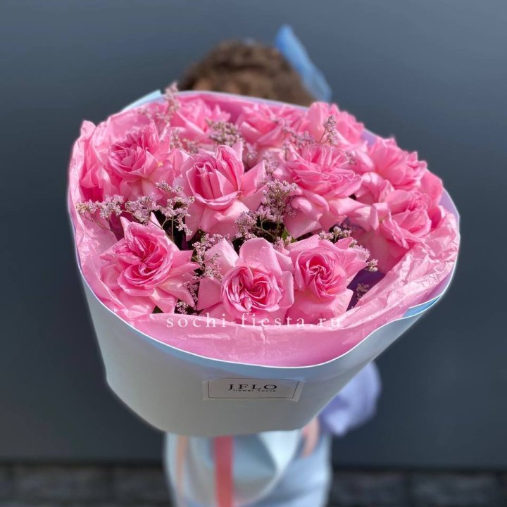 Букет французских розовых роз  в Братске
