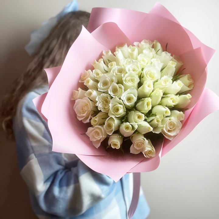 Букет из 51 белой розы (Кения) в Братске