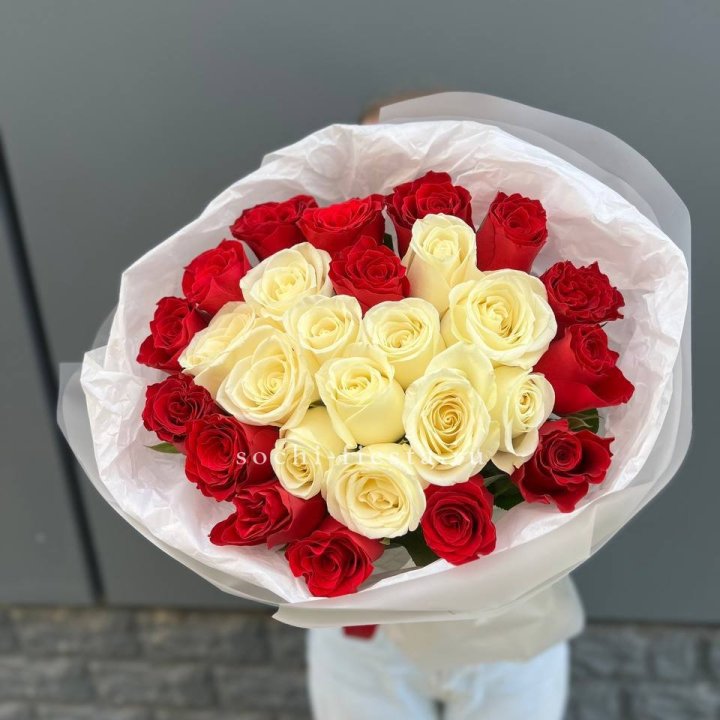 27 роз микс в Братске