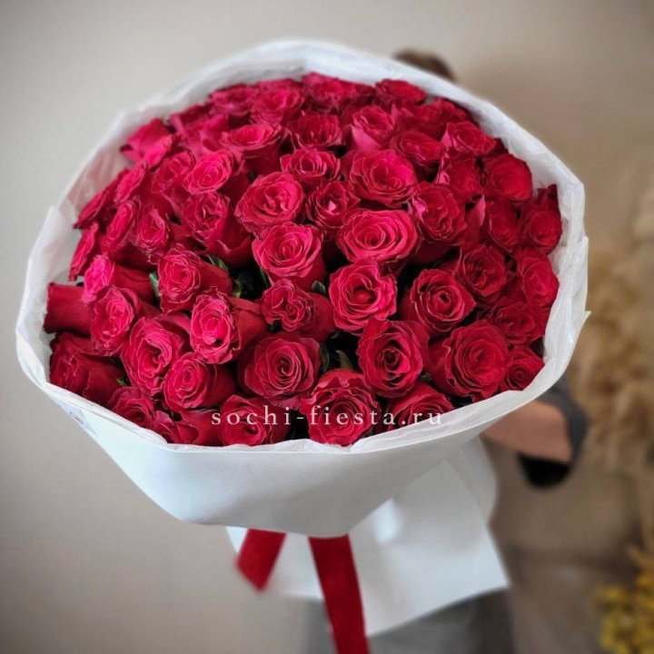 65 красных роз вайт в Братске
