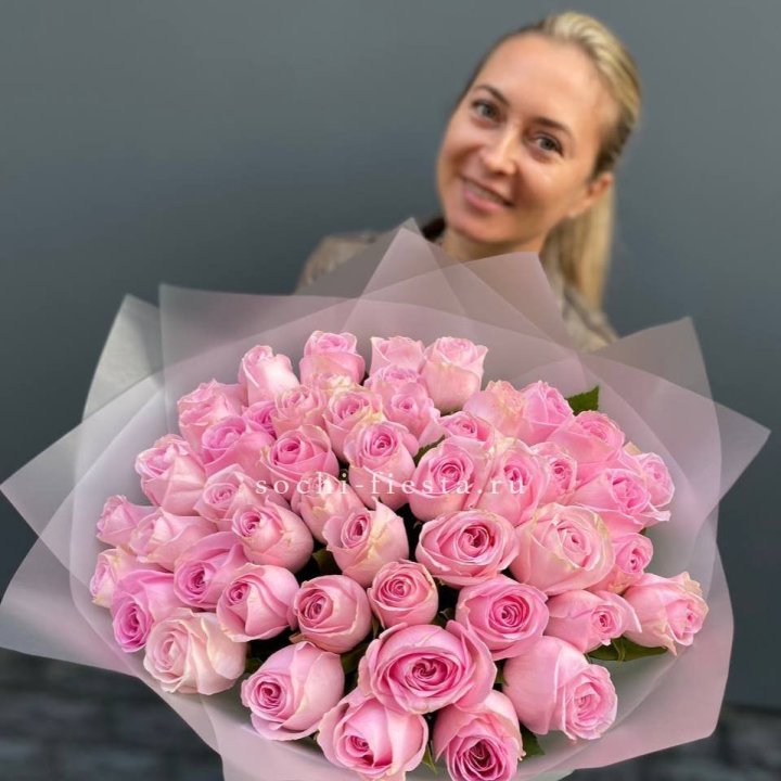 51 розовая роза в Братске