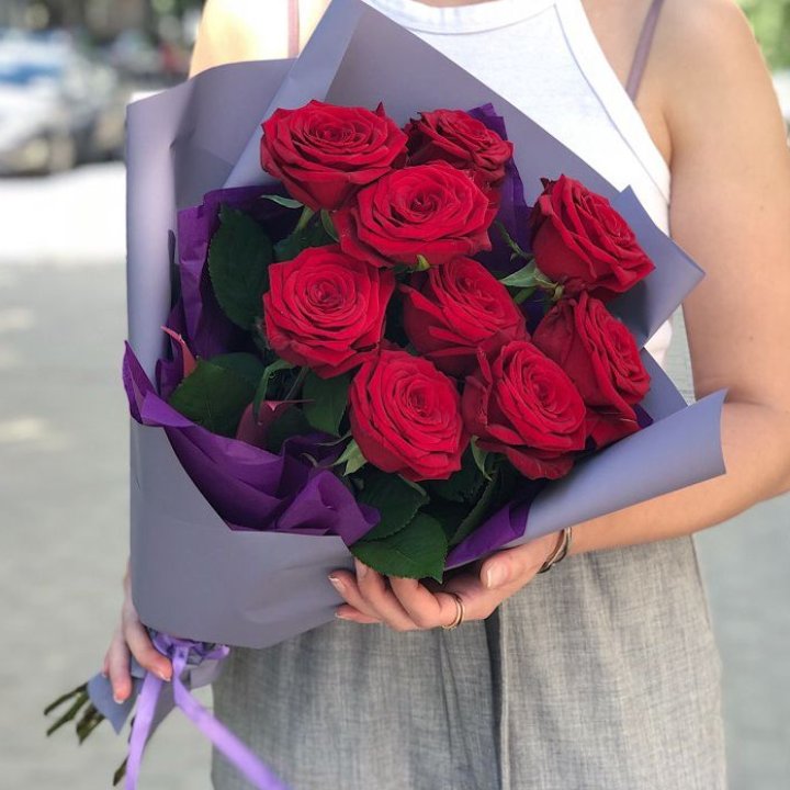 9  красных роз №1 в Братске