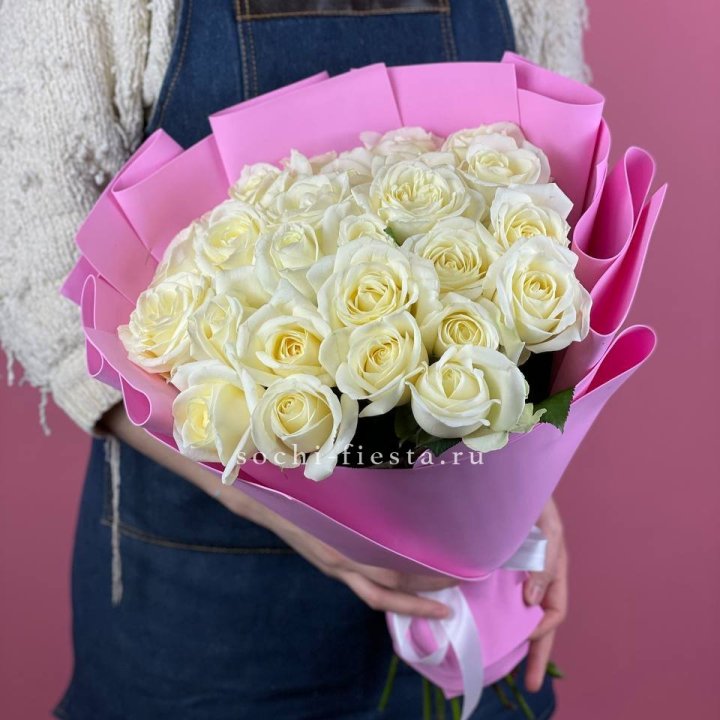 25 белых роз в Братске