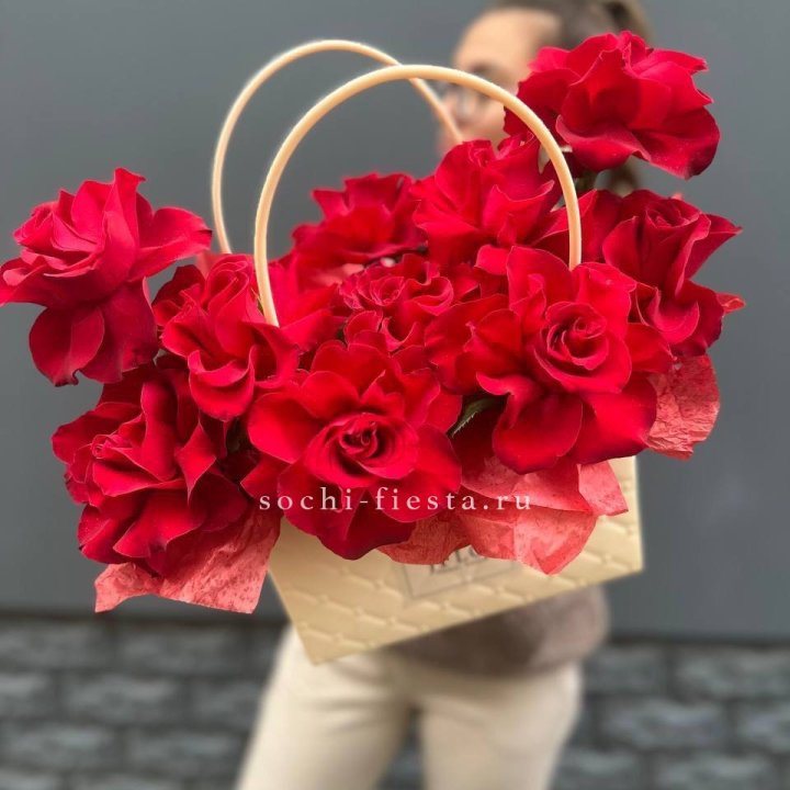 Французские розы в сумочке в Братске