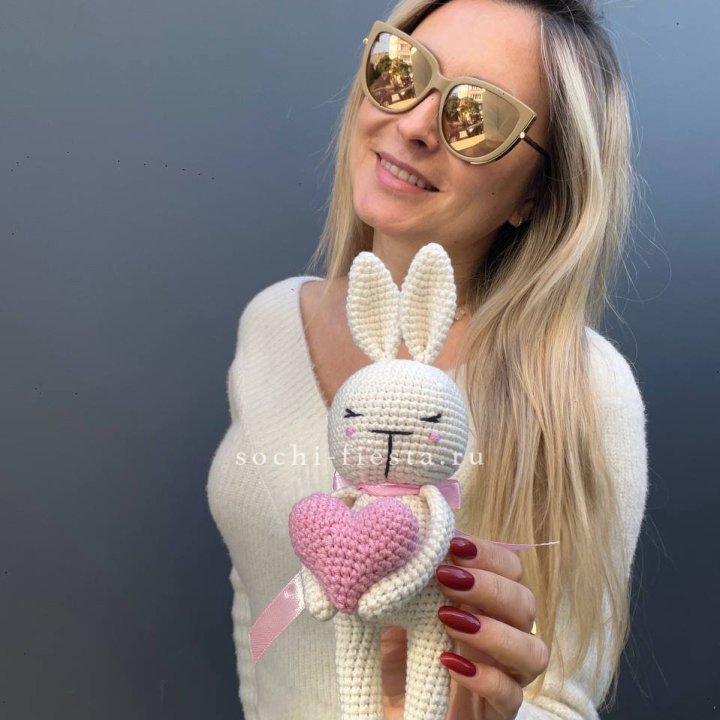 Зайка с сердцем ручной работы в Братске