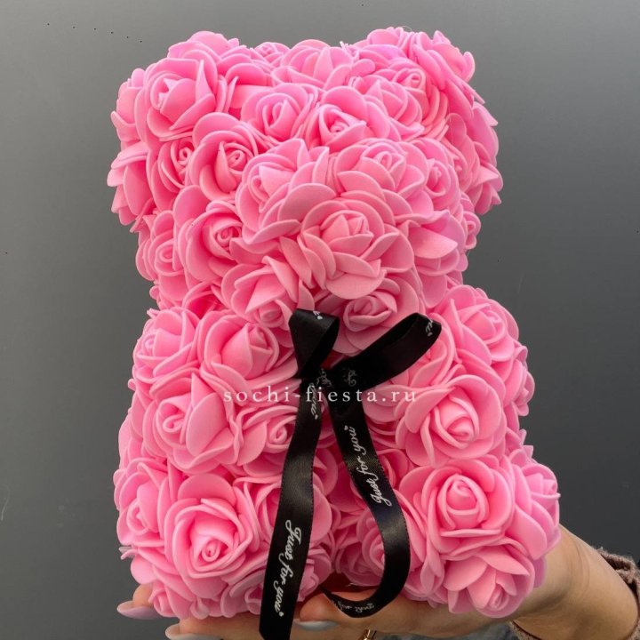 Игрушка медведь из розовых роз в Братске