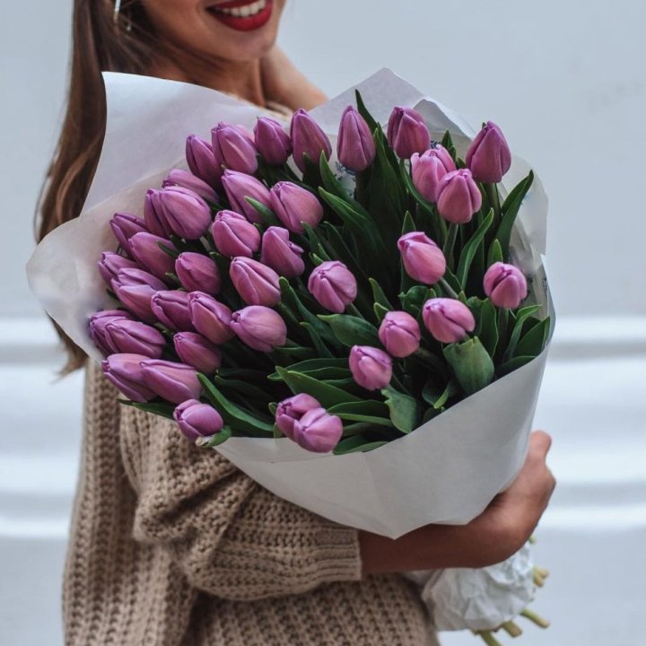 39 сиреневых тюльпанов в Братске
